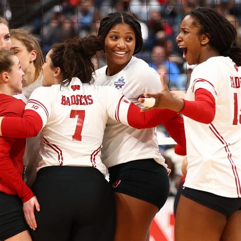 wisconsin volleyball leaked 4chan|Wisconsin volleyball blocks distractions, Michigan State to score ...